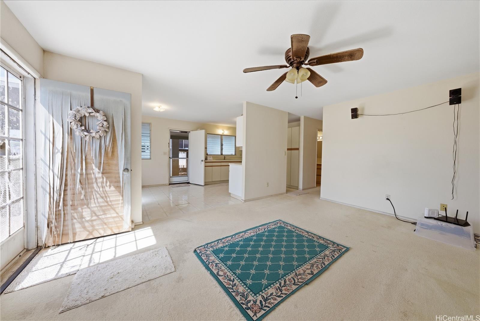 87-146  Lualei Pl Maili, Leeward home - photo 6 of 25