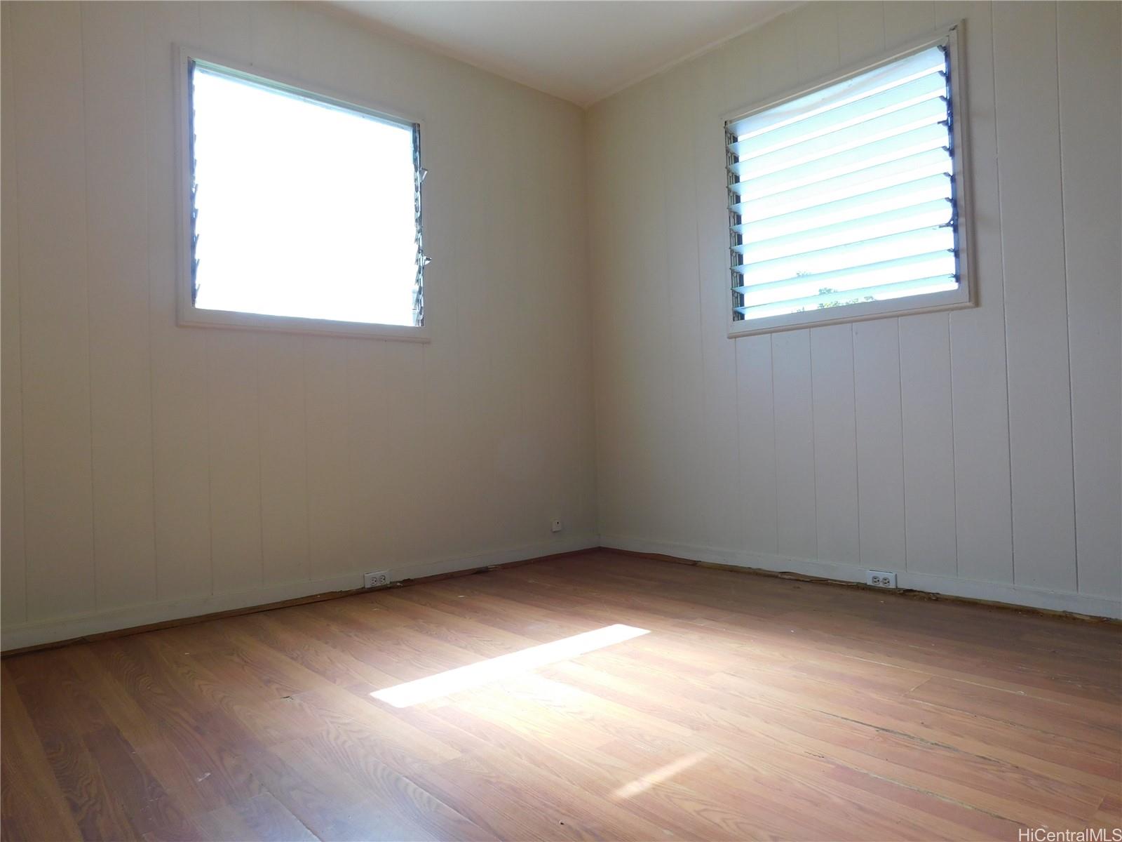 87-151  Kulaaupuni Street Maili, Leeward home - photo 9 of 11