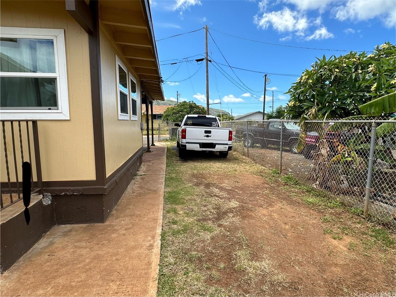 87-1698  Farrington Hwy Maili, Leeward home - photo 6 of 14