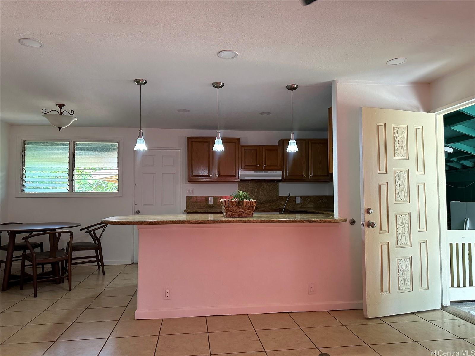 87-170  Maliona Street Maili, Leeward home - photo 5 of 25