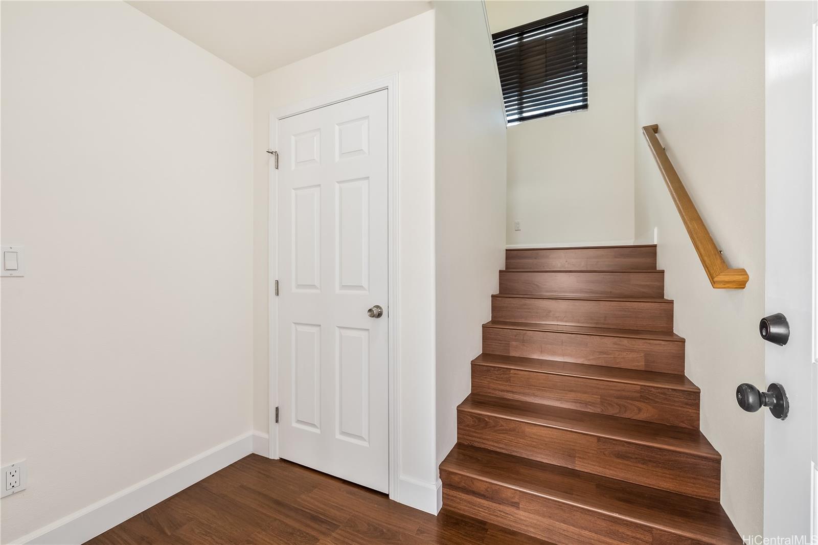 87-1720  Farrington Hwy Maili, Leeward home - photo 8 of 25