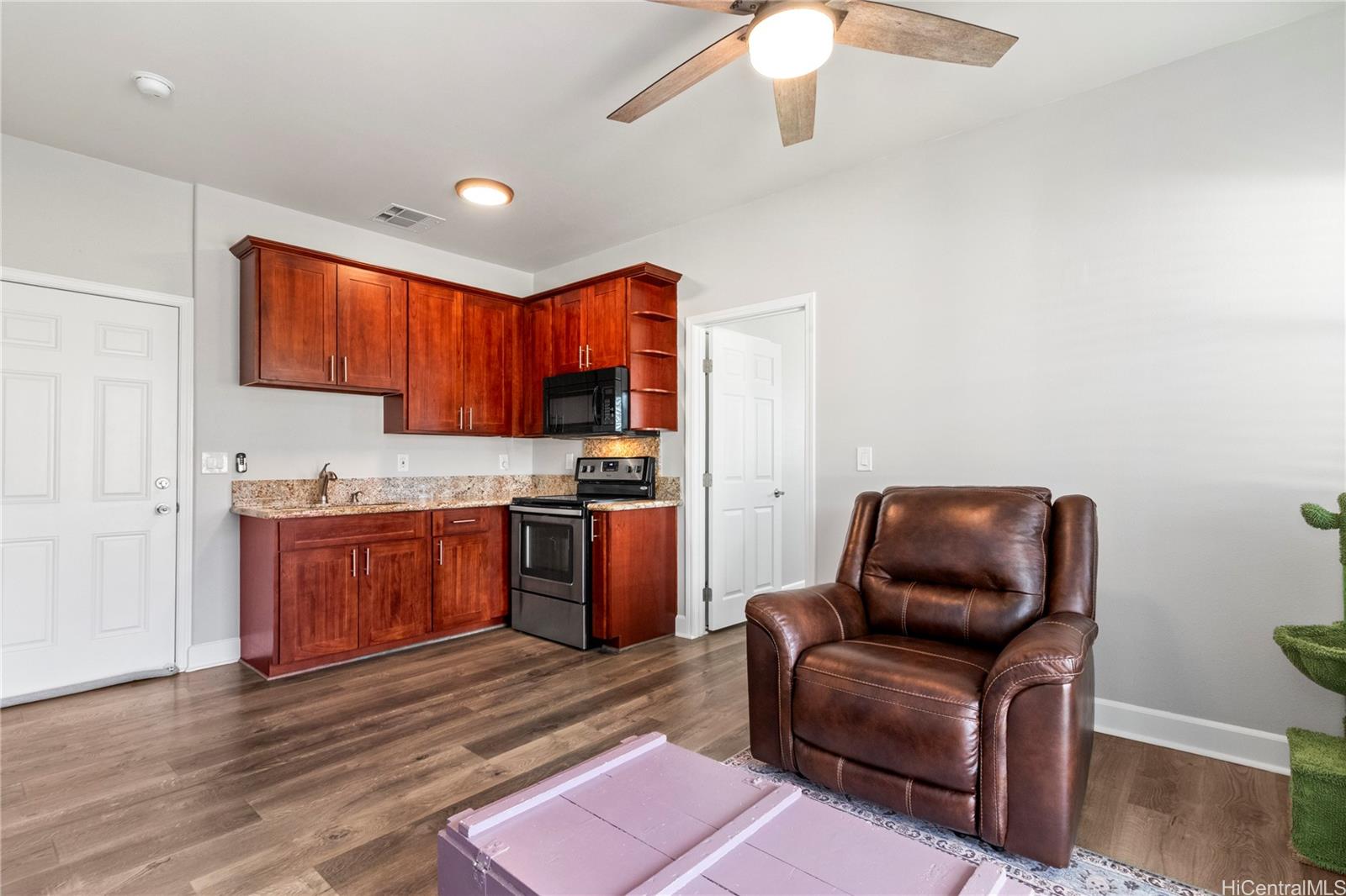 87-1720  Farrington Hwy Maili, Leeward home - photo 15 of 24