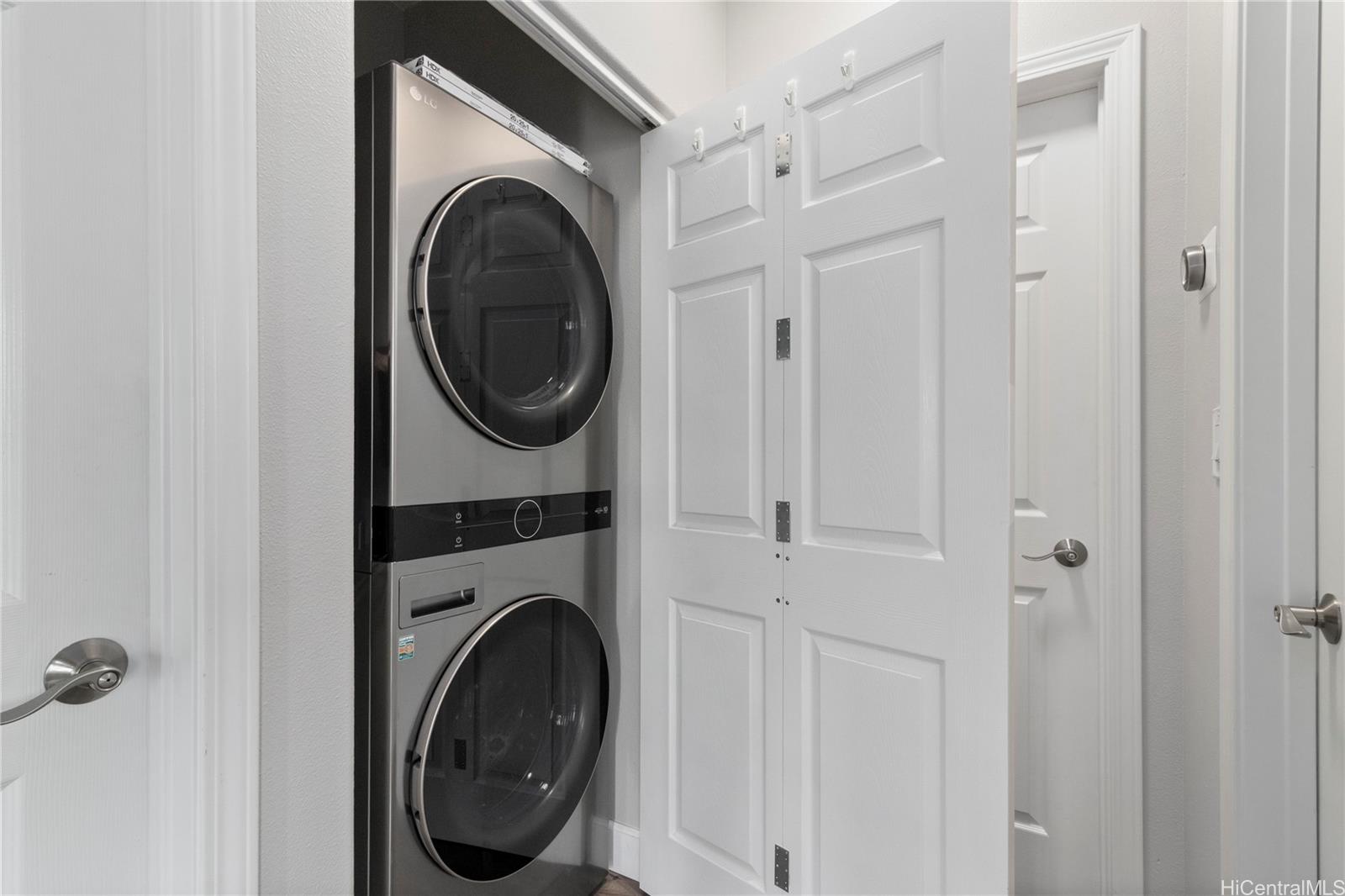 87-1720  Farrington Hwy Maili, Leeward home - photo 18 of 24