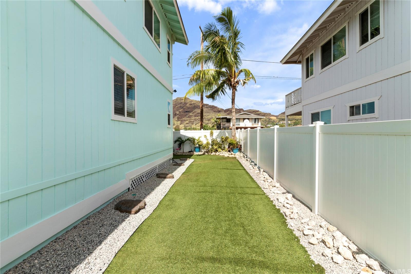 87-1720  Farrington Hwy Maili, Leeward home - photo 22 of 24