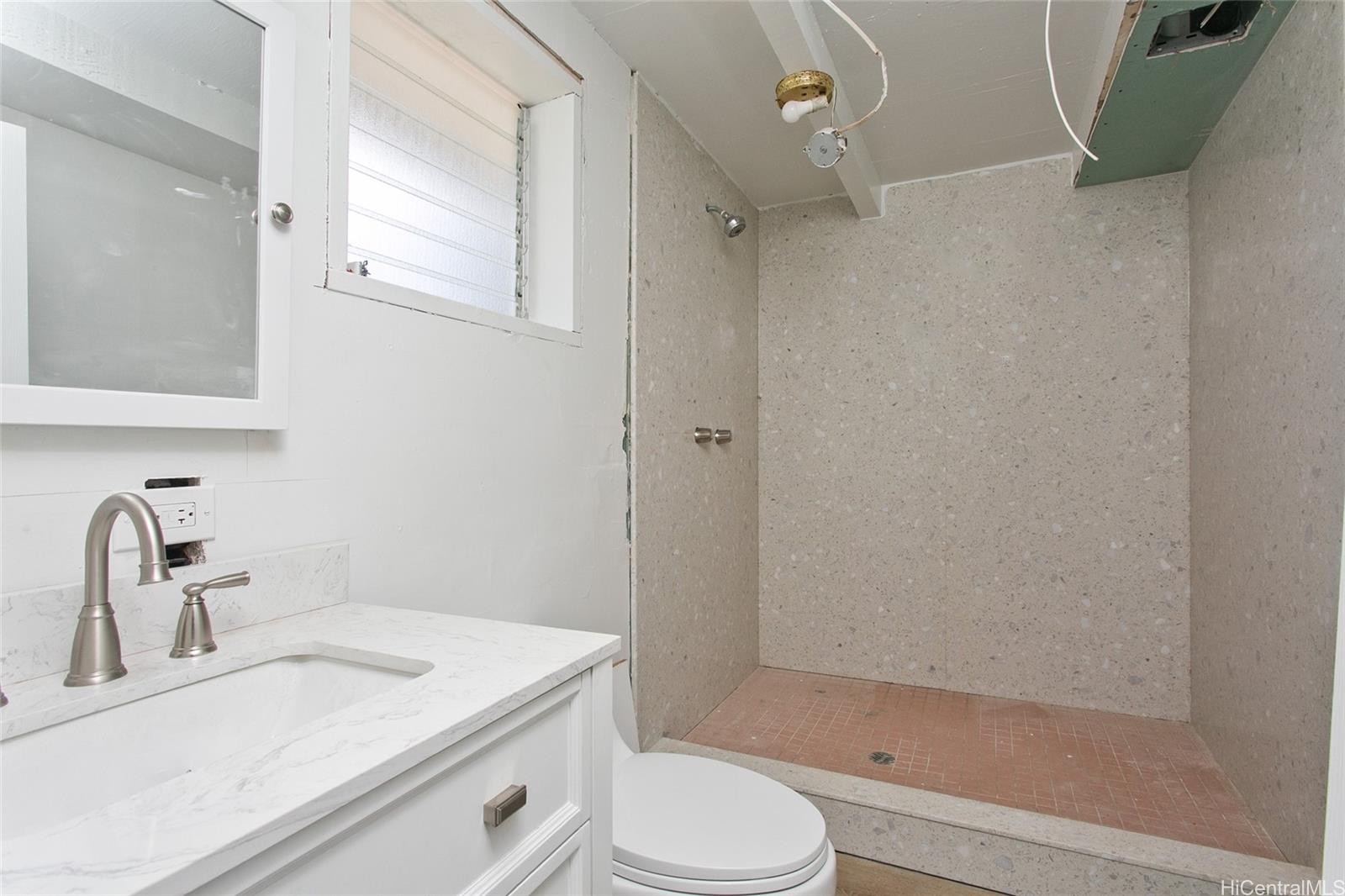 87-1727  Mohihi Street Maili, Leeward home - photo 11 of 21