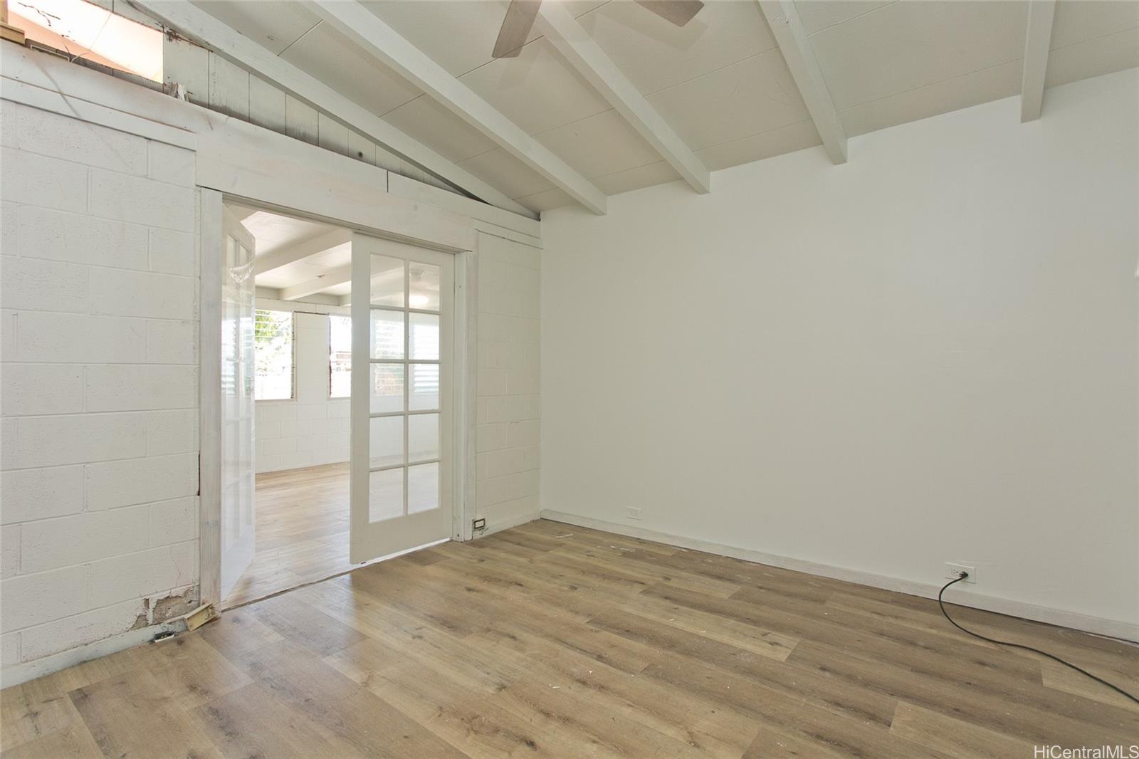 87-1727  Mohihi Street Maili, Leeward home - photo 12 of 21