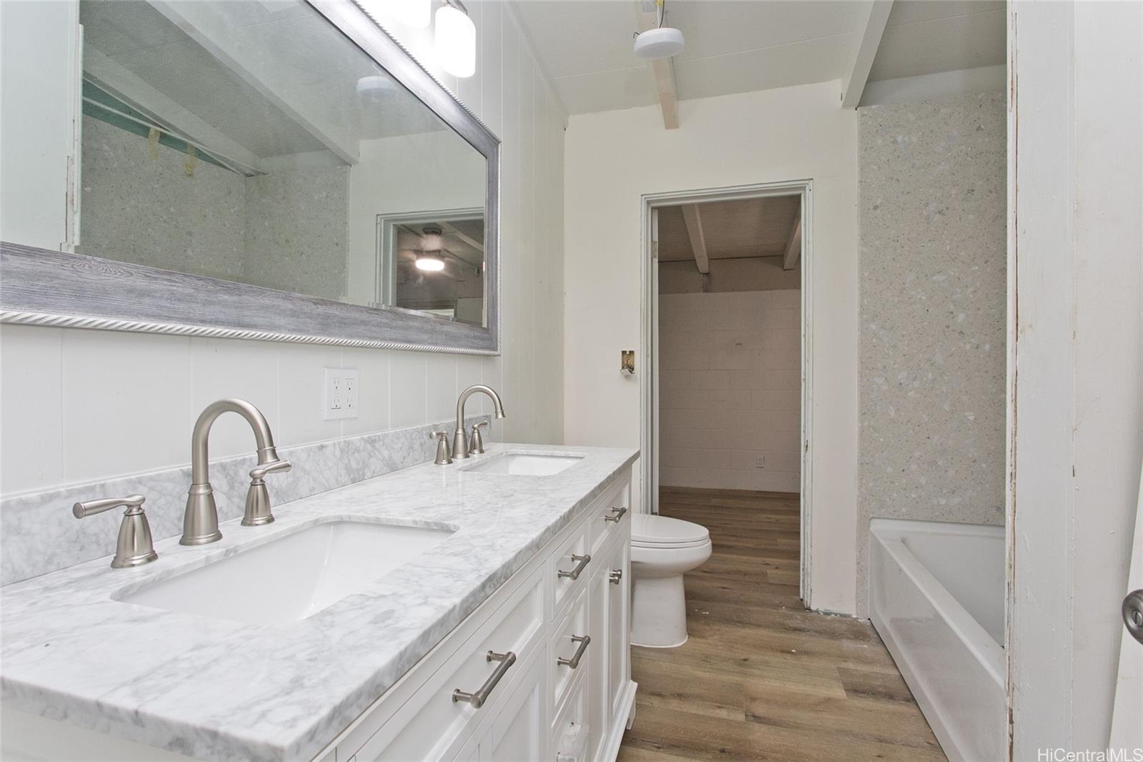 87-1727  Mohihi Street Maili, Leeward home - photo 6 of 15