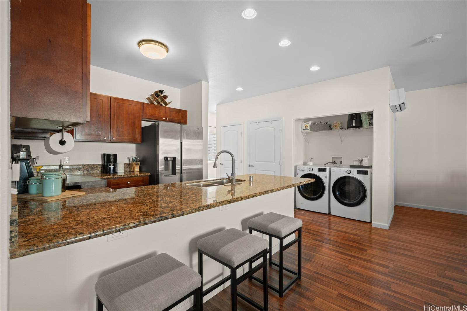 87-176 Maipalaoa Road townhouse # D12, Waianae, Hawaii - photo 2 of 25