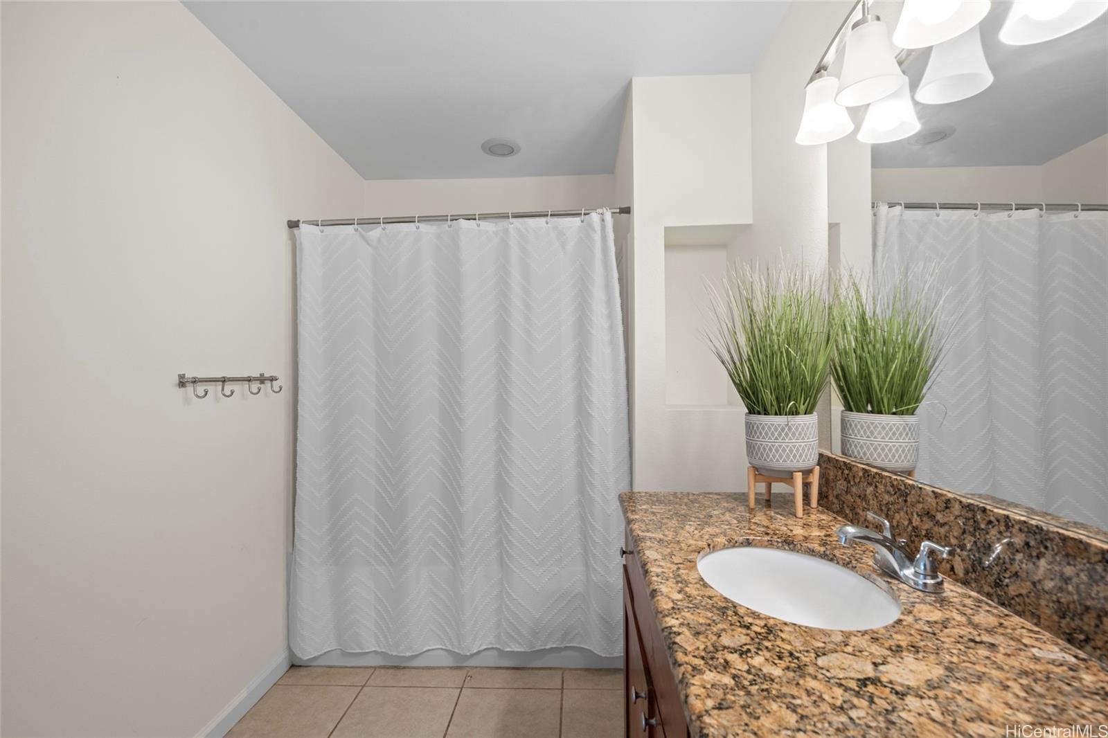 87-176 Maipalaoa Road townhouse # D12, Waianae, Hawaii - photo 12 of 25