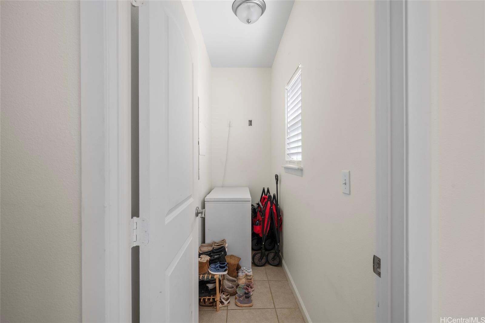 87-176 Maipalaoa Road townhouse # D12, Waianae, Hawaii - photo 13 of 25