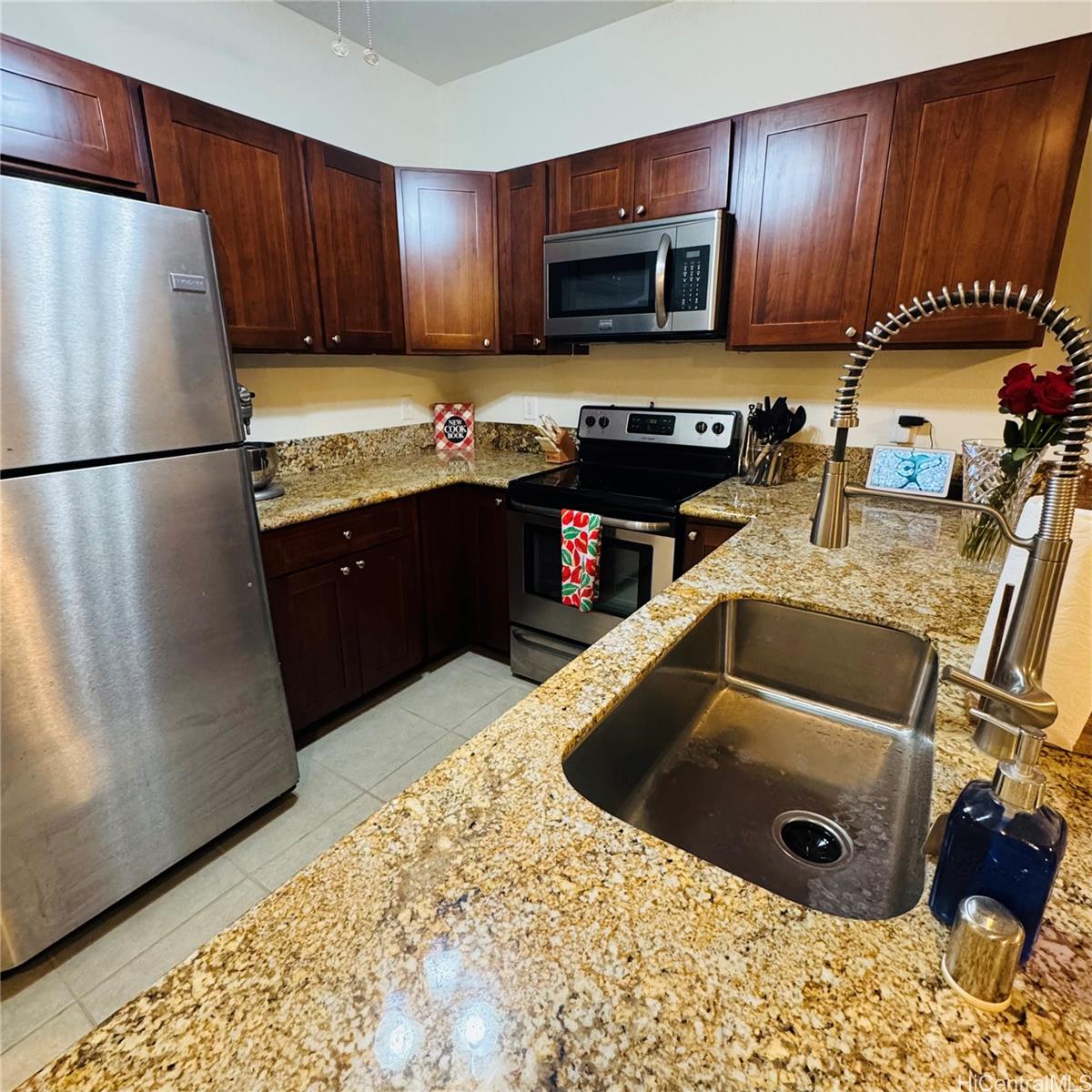 Maili Beach Place condo # J23, Waianae, Hawaii - photo 7 of 22