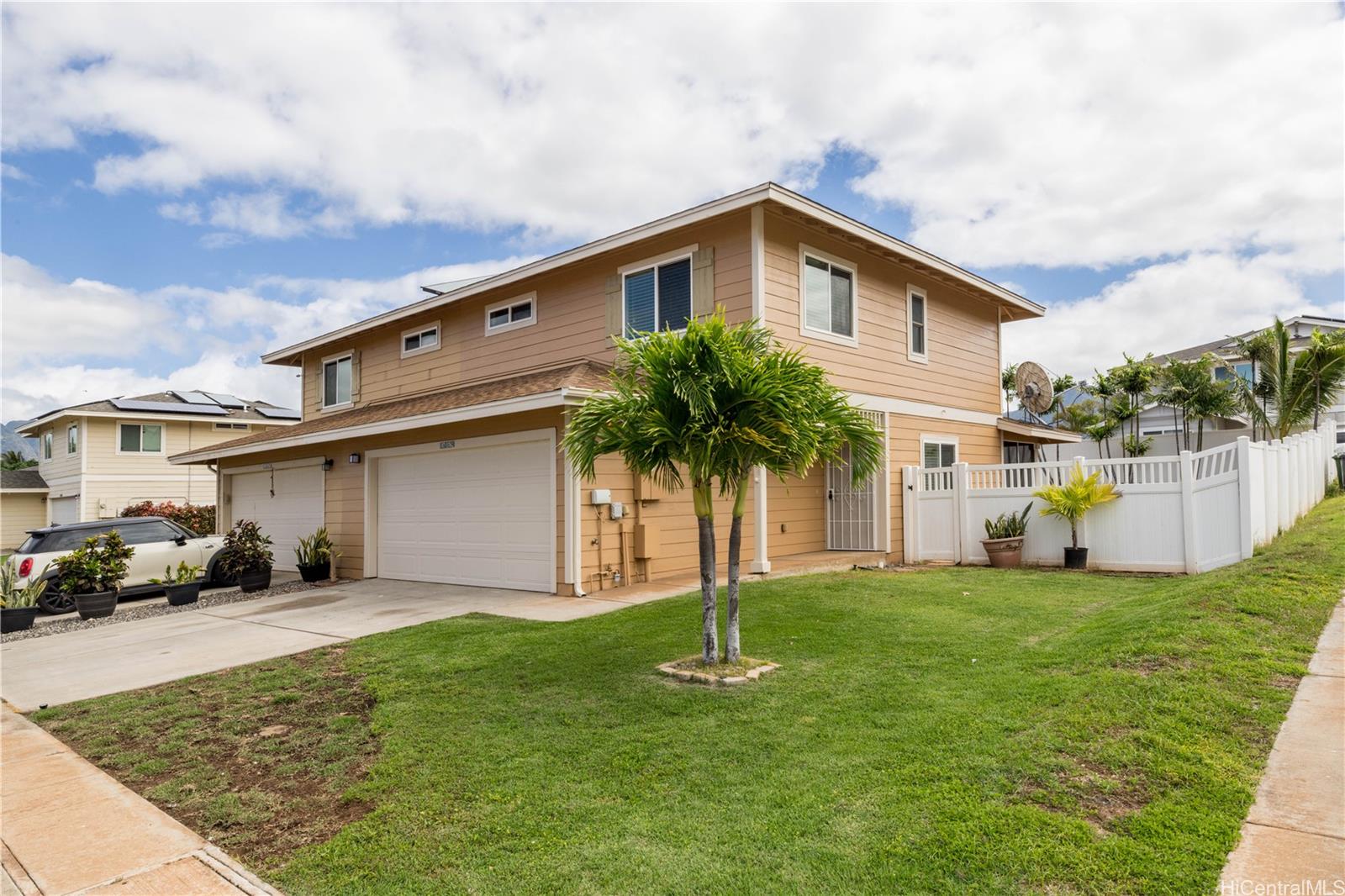 87-1762  Mokila Street Maili Sea-makalae 1, Leeward home - photo 2 of 25