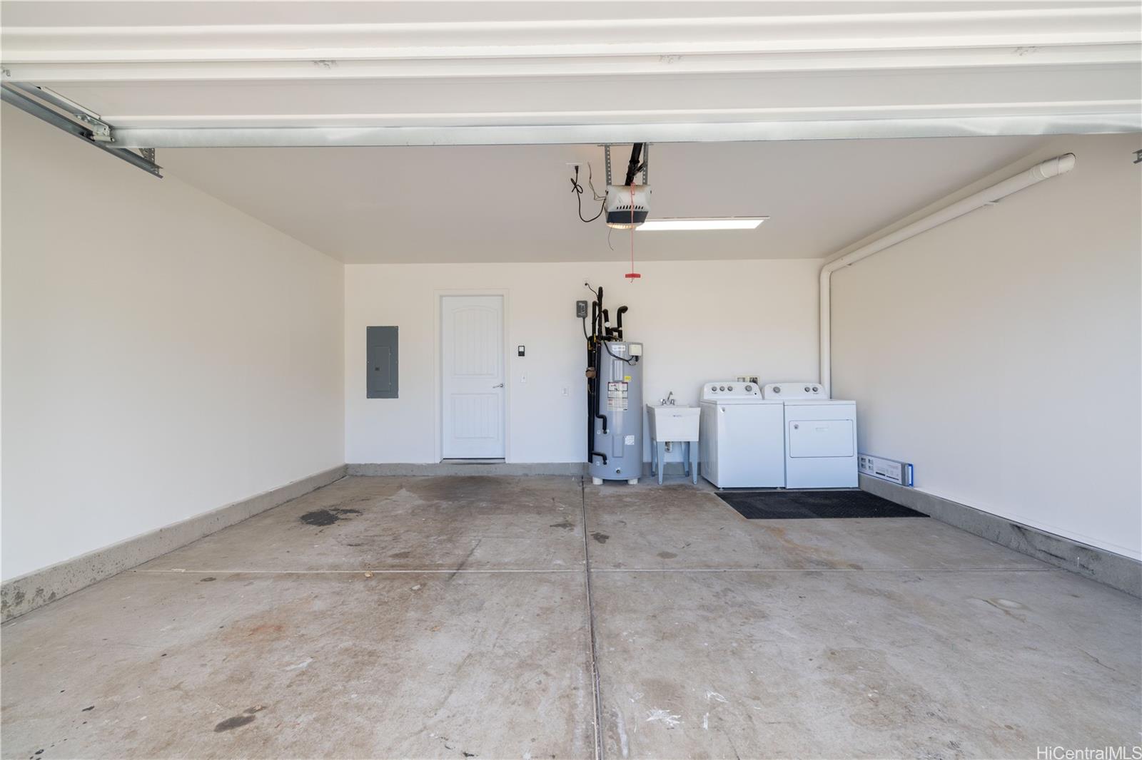 87-1762  Mokila Street Maili Sea-makalae 1, Leeward home - photo 6 of 25