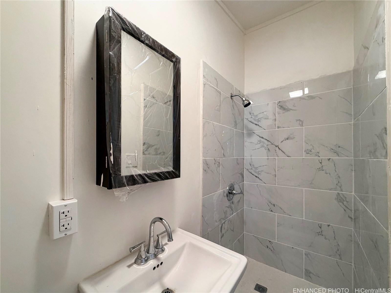 87-1777  Mohihi St Maili, Leeward home - photo 12 of 16