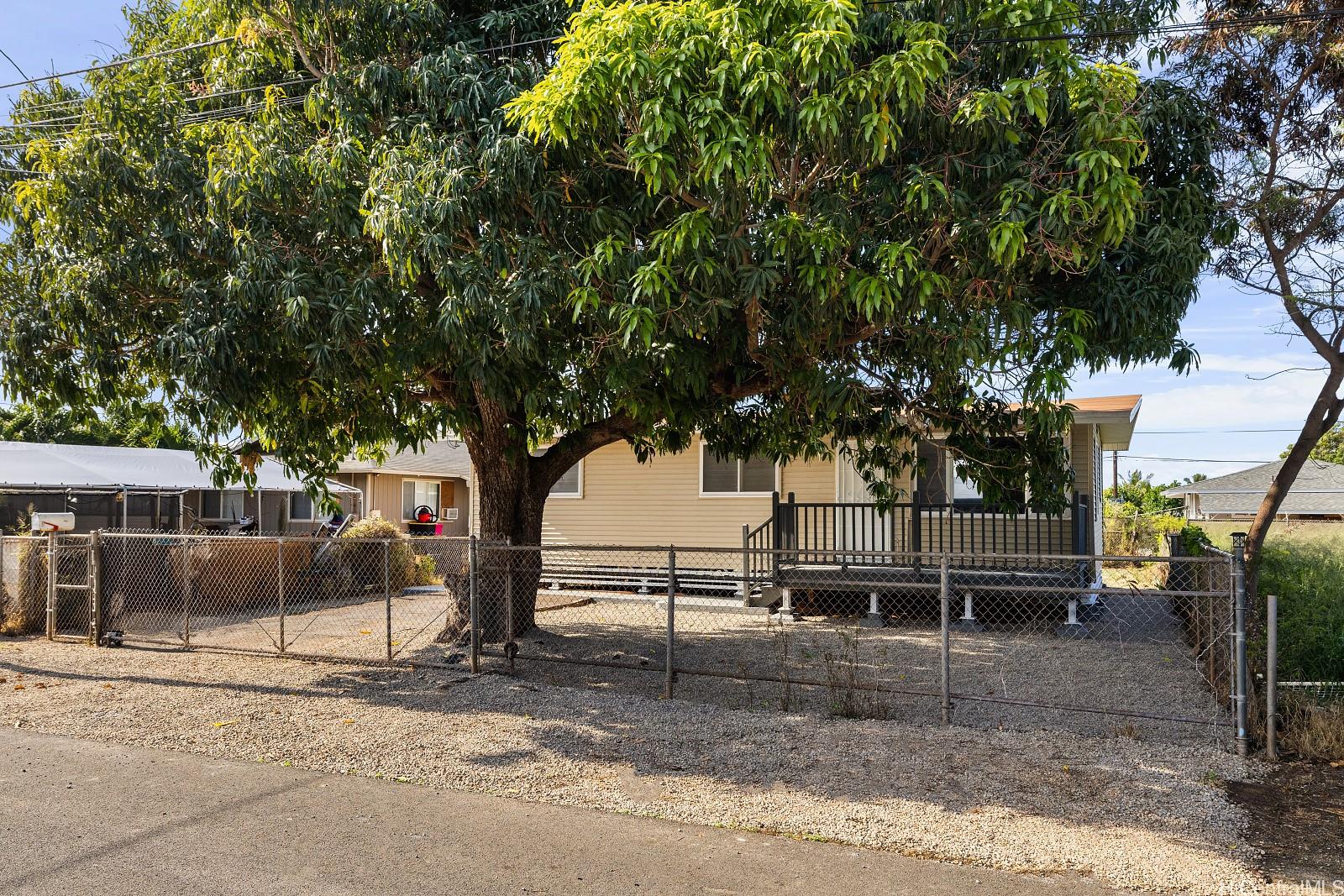 87-1885  Holomalia St Maili, Leeward home - photo 4 of 24