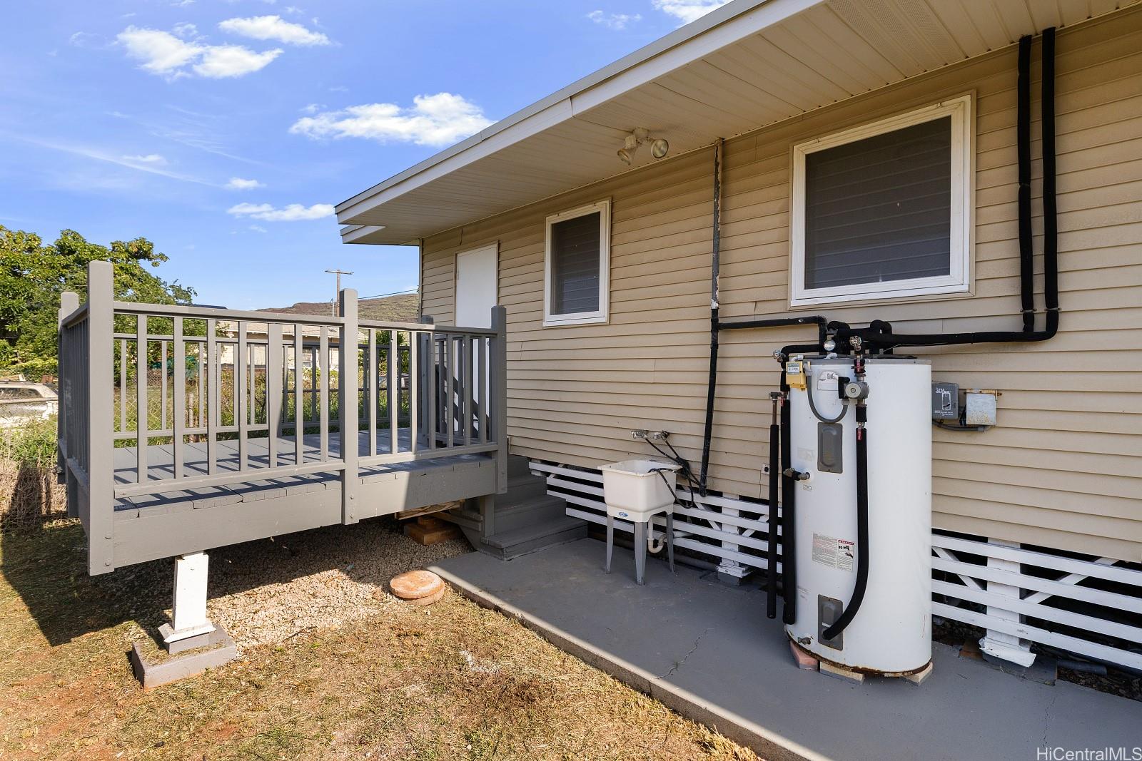 87-1885  Holomalia St Maili, Leeward home - photo 6 of 24