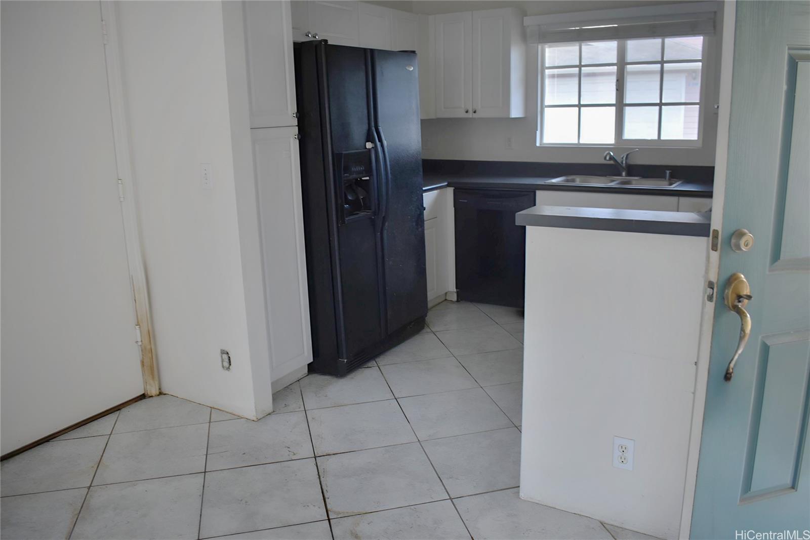 87-1976  Pakeke St Maili, Leeward home - photo 5 of 10