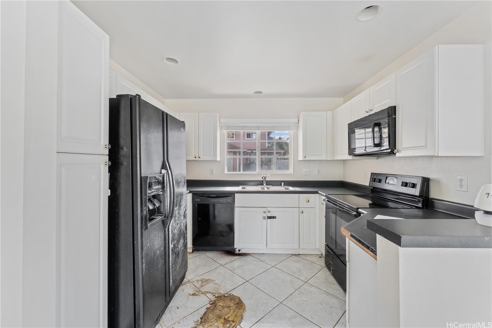 87-1976  Pakeke St Maili, Leeward home - photo 12 of 25