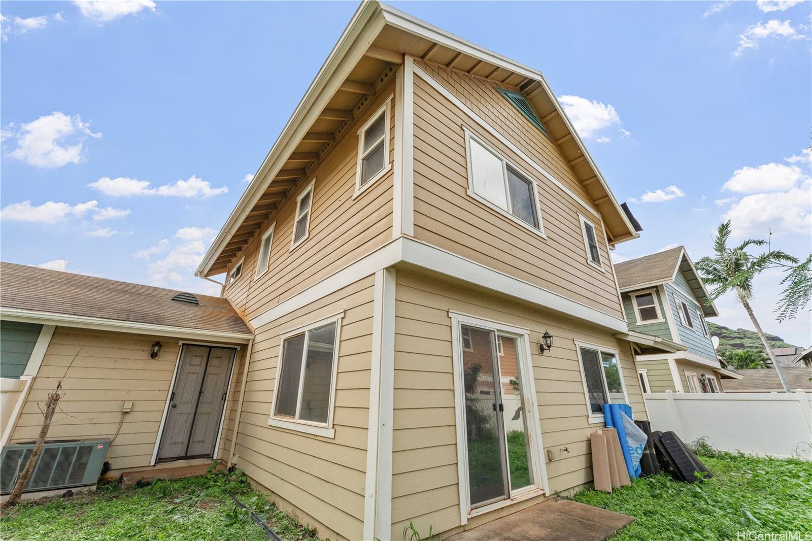 87-1976  Pakeke St Maili, Leeward home - photo 7 of 25