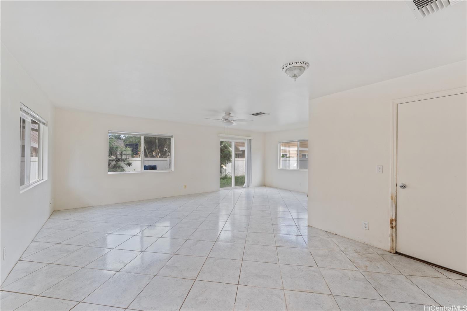 87-1976  Pakeke St Maili, Leeward home - photo 8 of 25