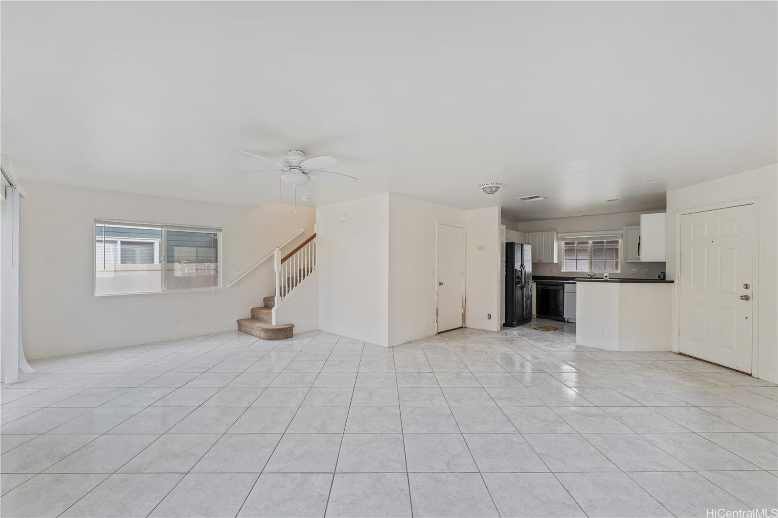 87-1976  Pakeke St Maili, Leeward home - photo 9 of 25