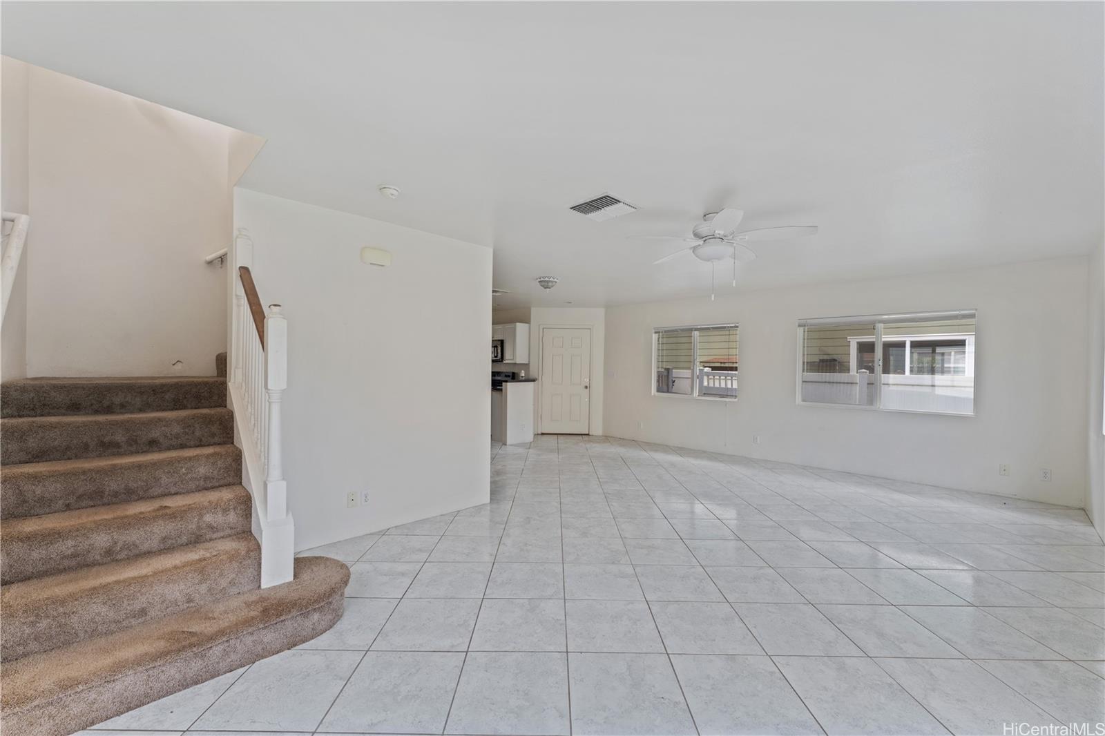 87-1976  Pakeke St Maili, Leeward home - photo 10 of 25