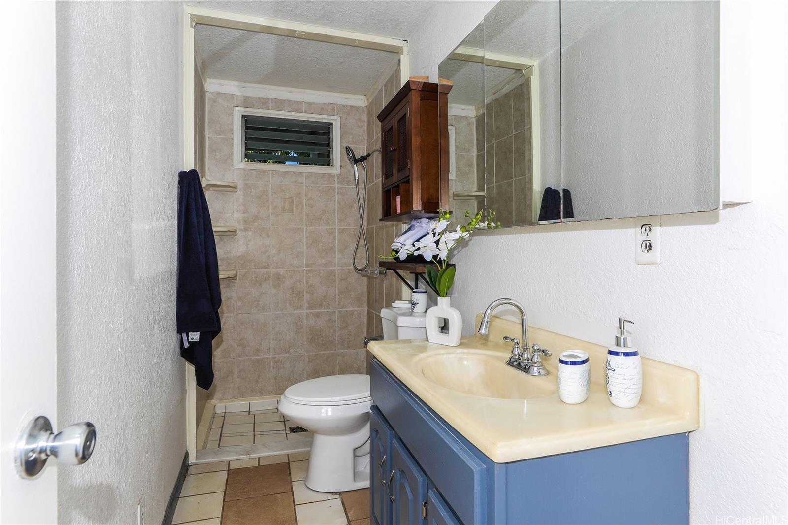 87-1977  Mohihi Street Maili, Leeward home - photo 15 of 25