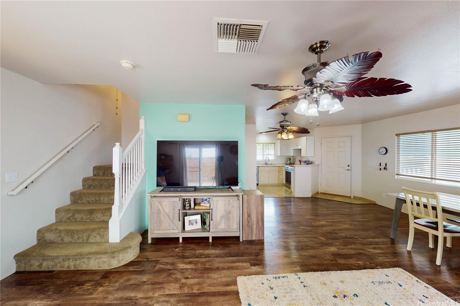 87-1980  Pakeke Street Maili, Leeward home - photo 2 of 25