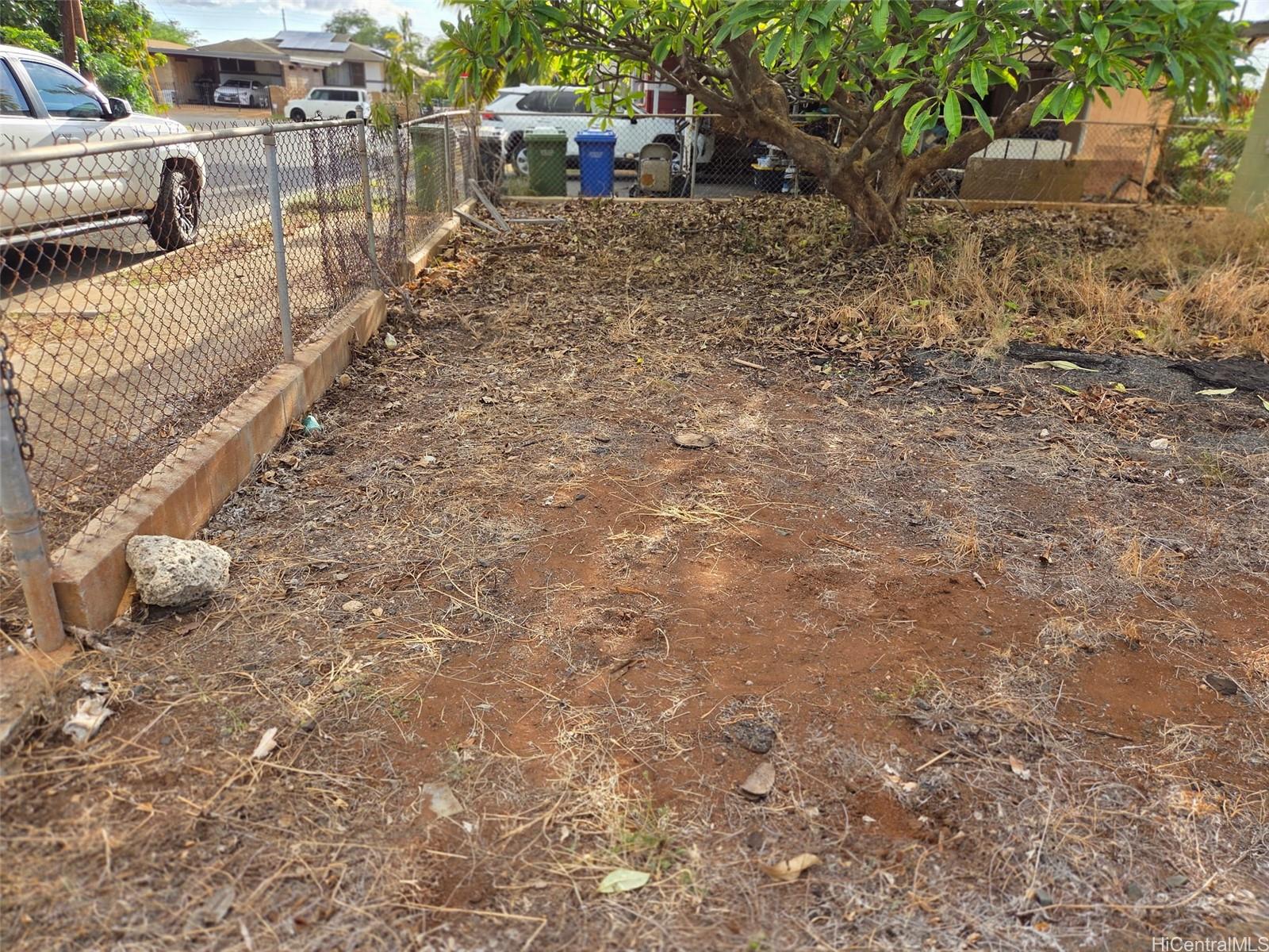 87-208  Maia Street Maili, Leeward home - photo 3 of 7