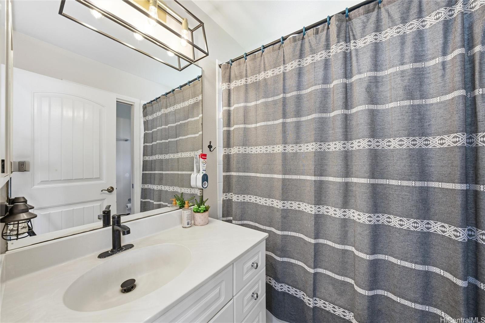 87-2115 Pakeke St Waianae - Rental - photo 16 of 24