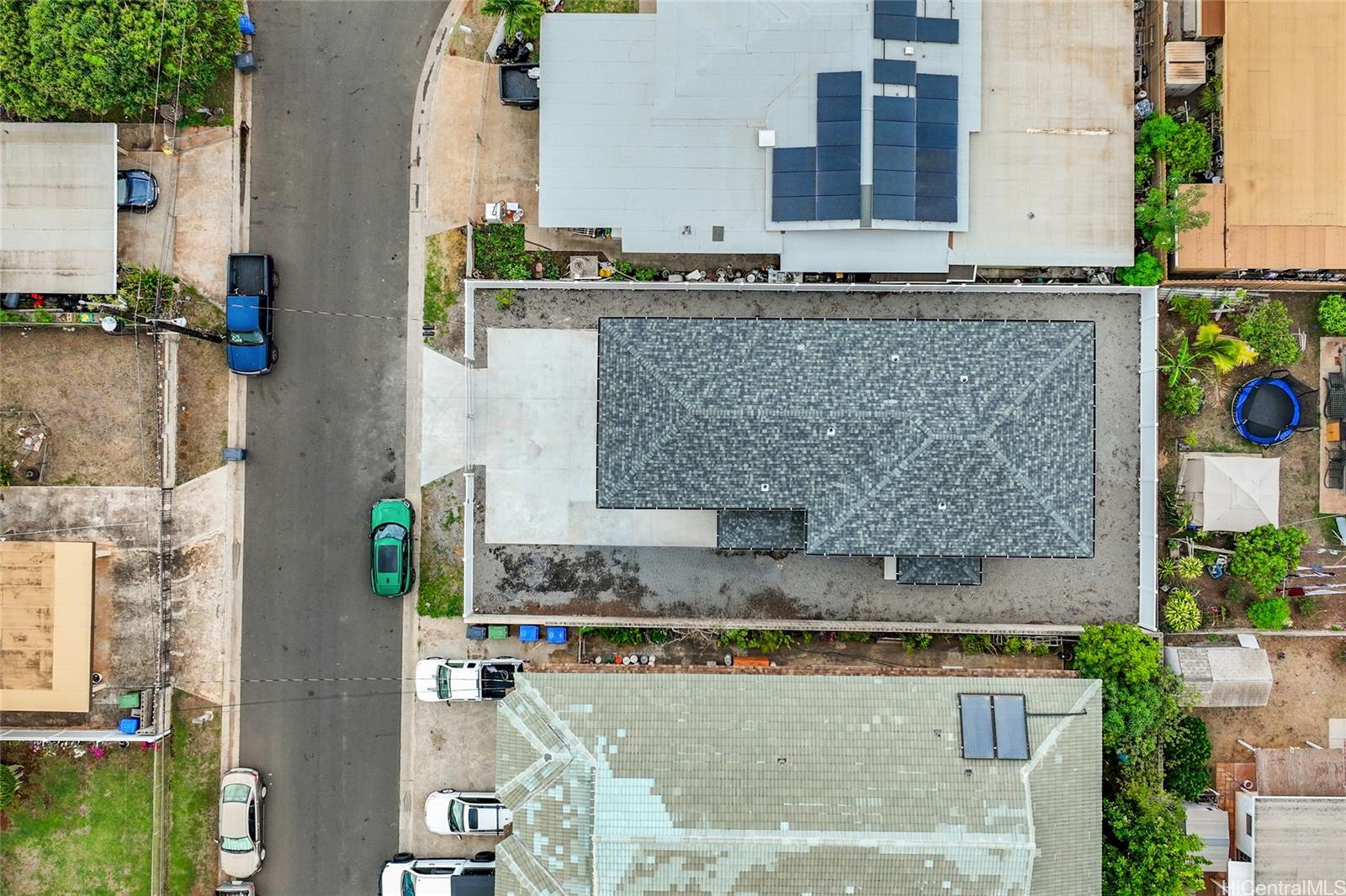 87-212  Mikana Street Maili, Leeward home - photo 3 of 23