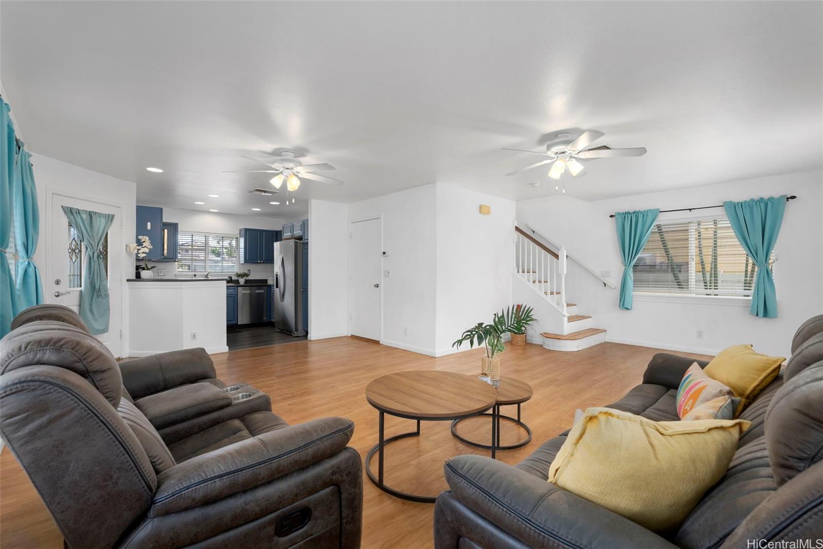 87-2121  Pakeke Street Maili, Leeward home - photo 3 of 25