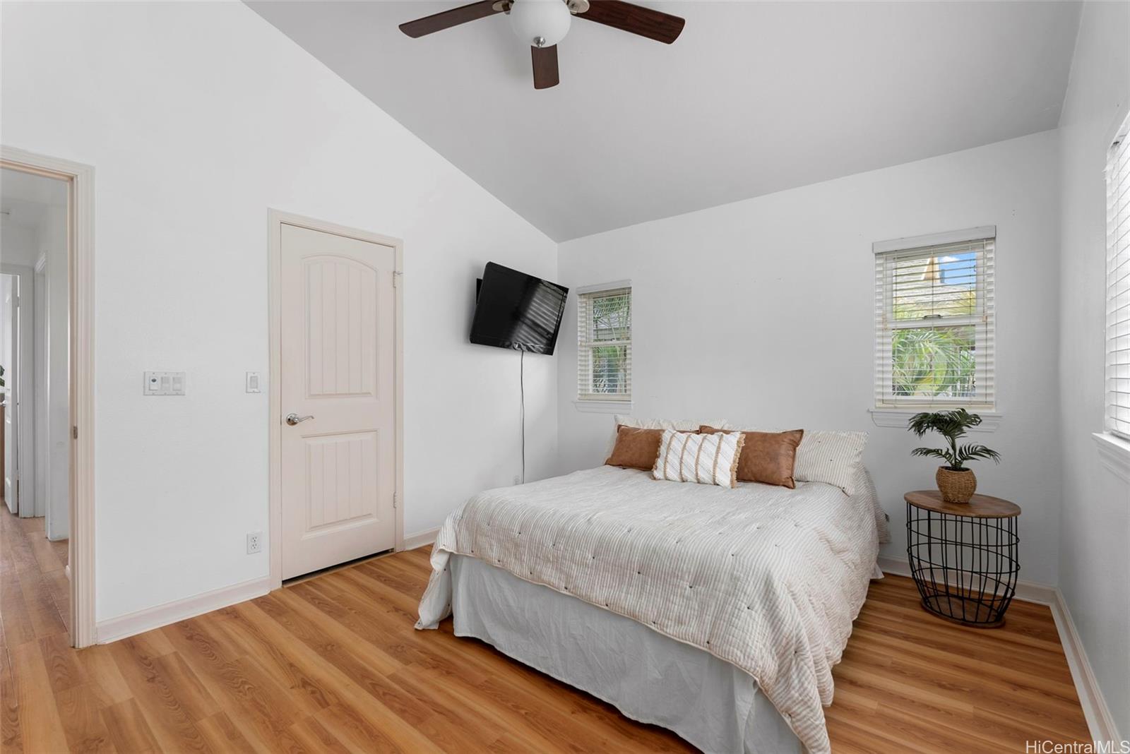 87-2121  Pakeke Street Maili, Leeward home - photo 7 of 25