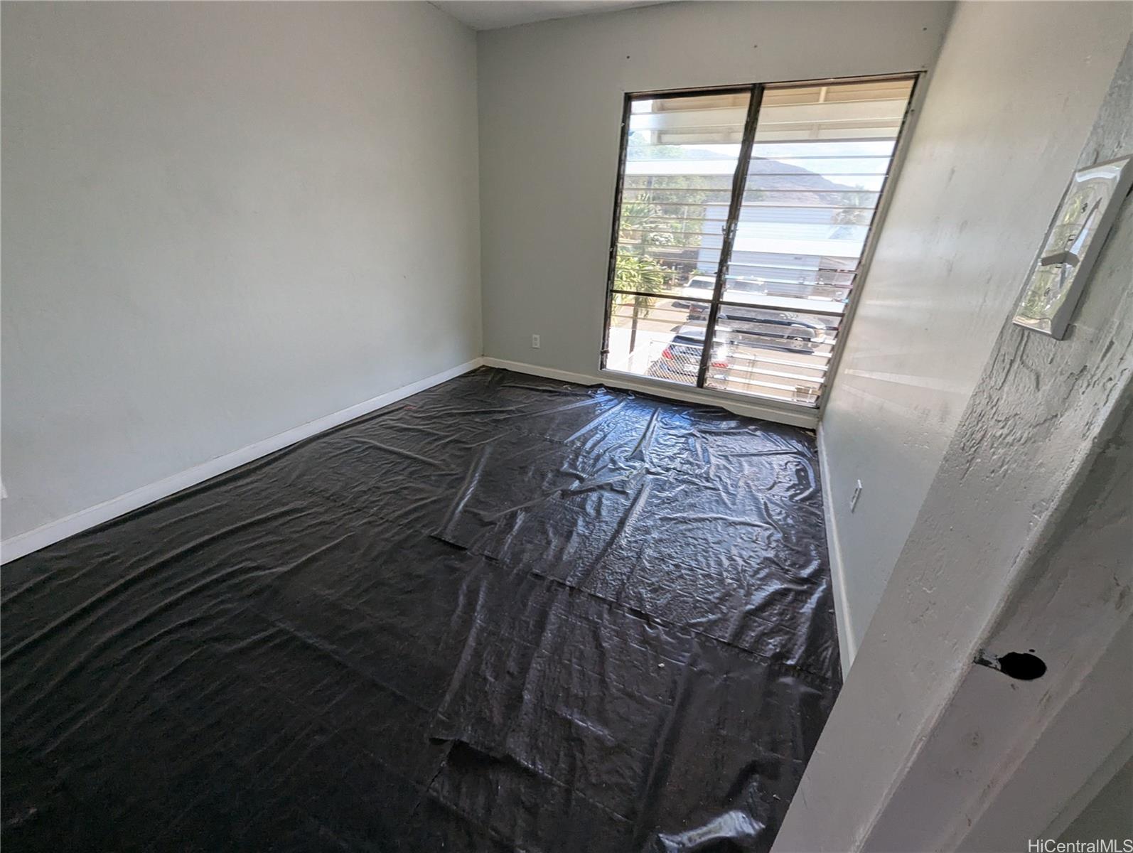 Puu Heleakala townhouse # 8, Waianae, Hawaii - photo 9 of 13