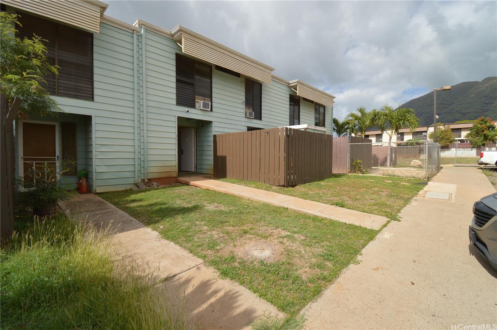 Puu Heleakala townhouse # 7, Waianae, Hawaii - photo 2 of 21