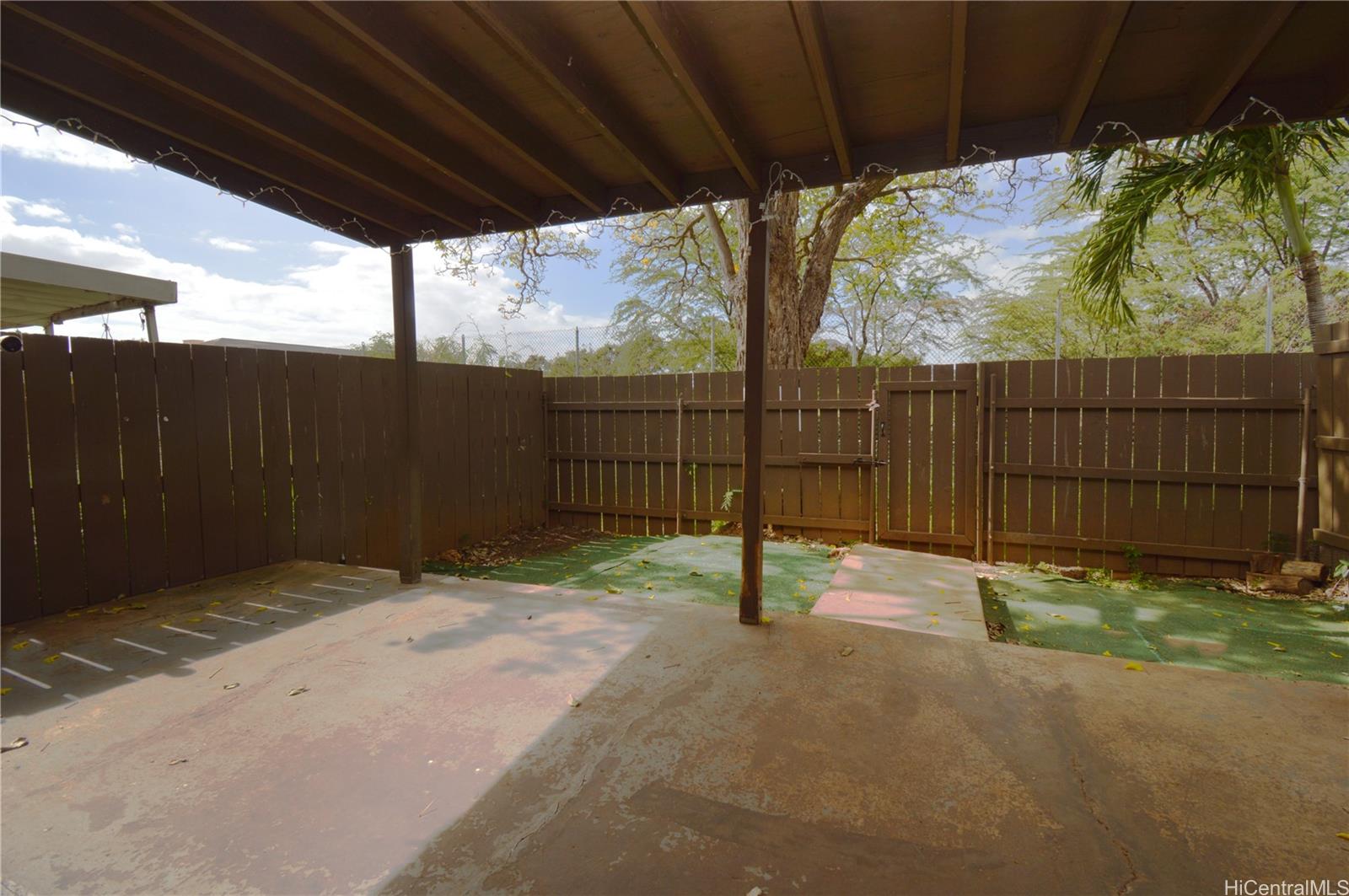 Puu Heleakala townhouse # 7, Waianae, Hawaii - photo 4 of 21