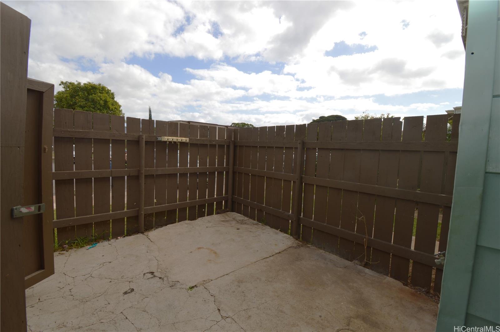 Puu Heleakala townhouse # 7, Waianae, Hawaii - photo 5 of 21