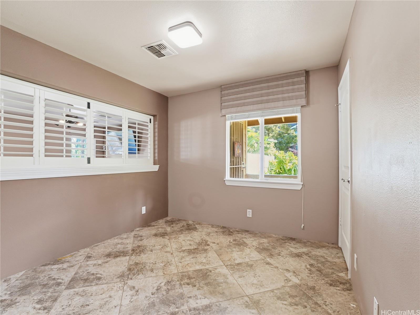 87-2201  Pakeke Street Maili, Leeward home - photo 12 of 23