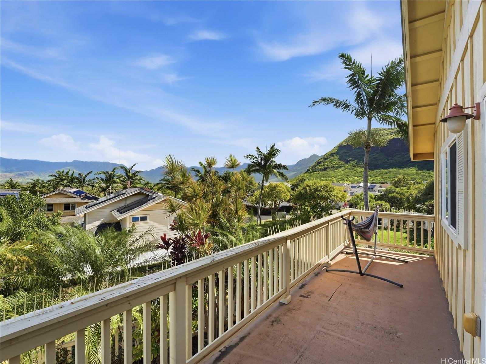 87-2201  Pakeke Street Maili, Leeward home - photo 4 of 23