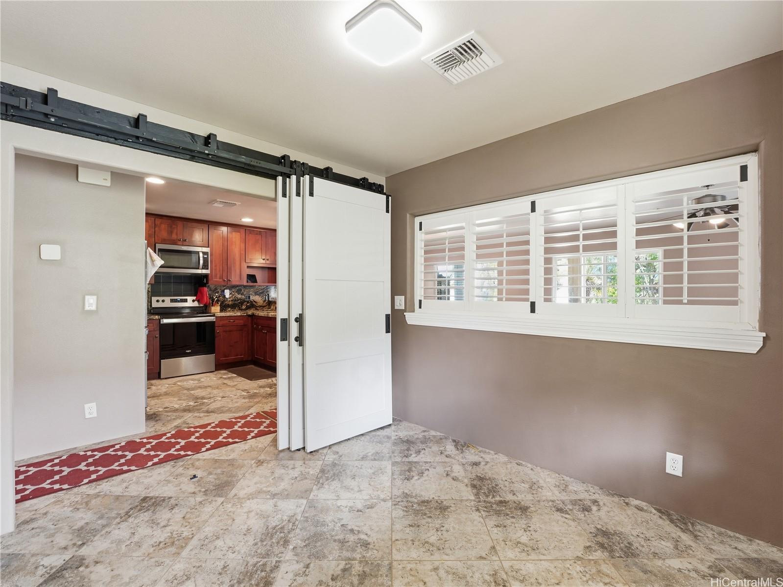 87-2201  Pakeke Street Maili, Leeward home - photo 7 of 25