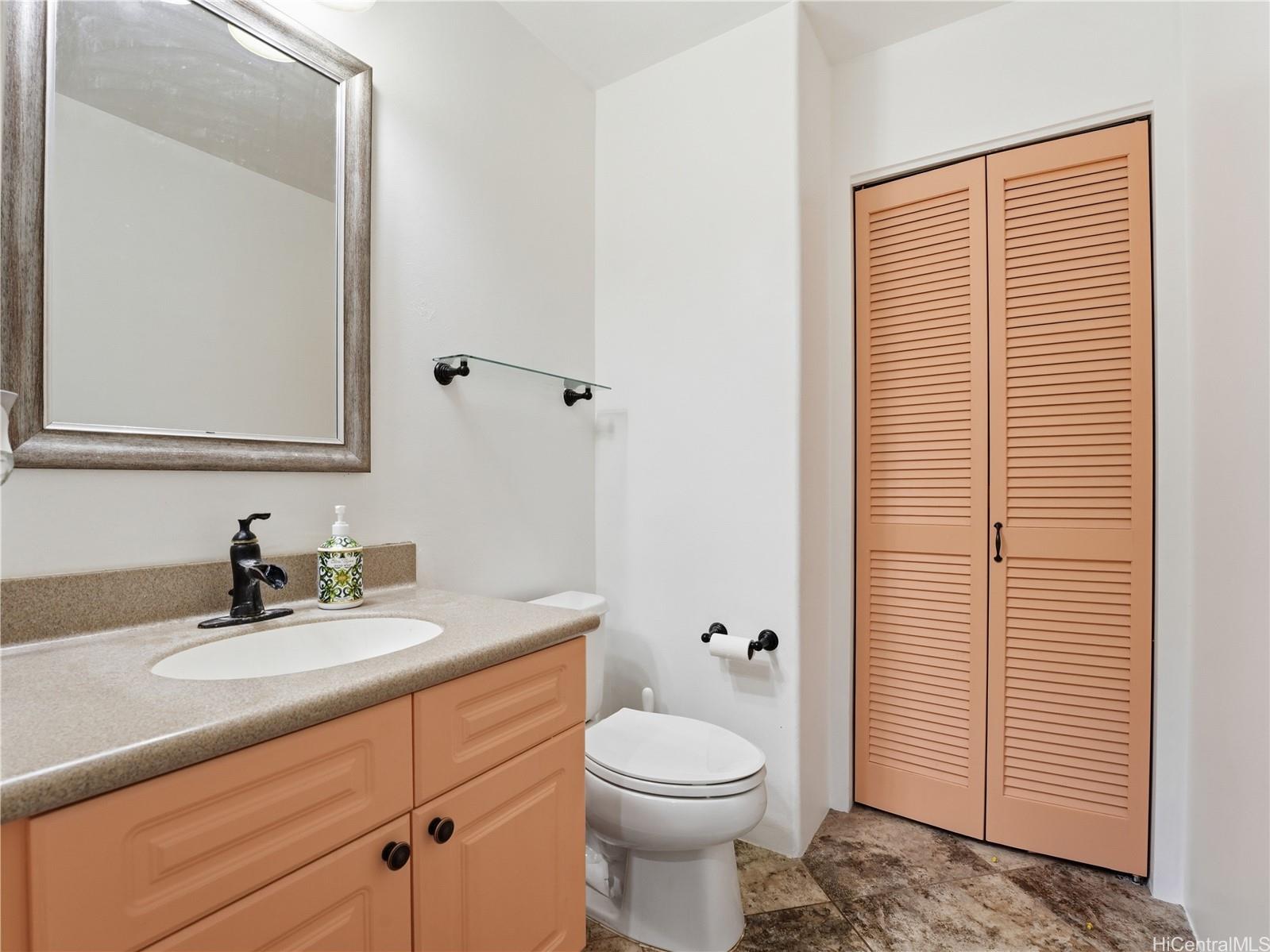 87-2201  Pakeke Street Maili, Leeward home - photo 8 of 25