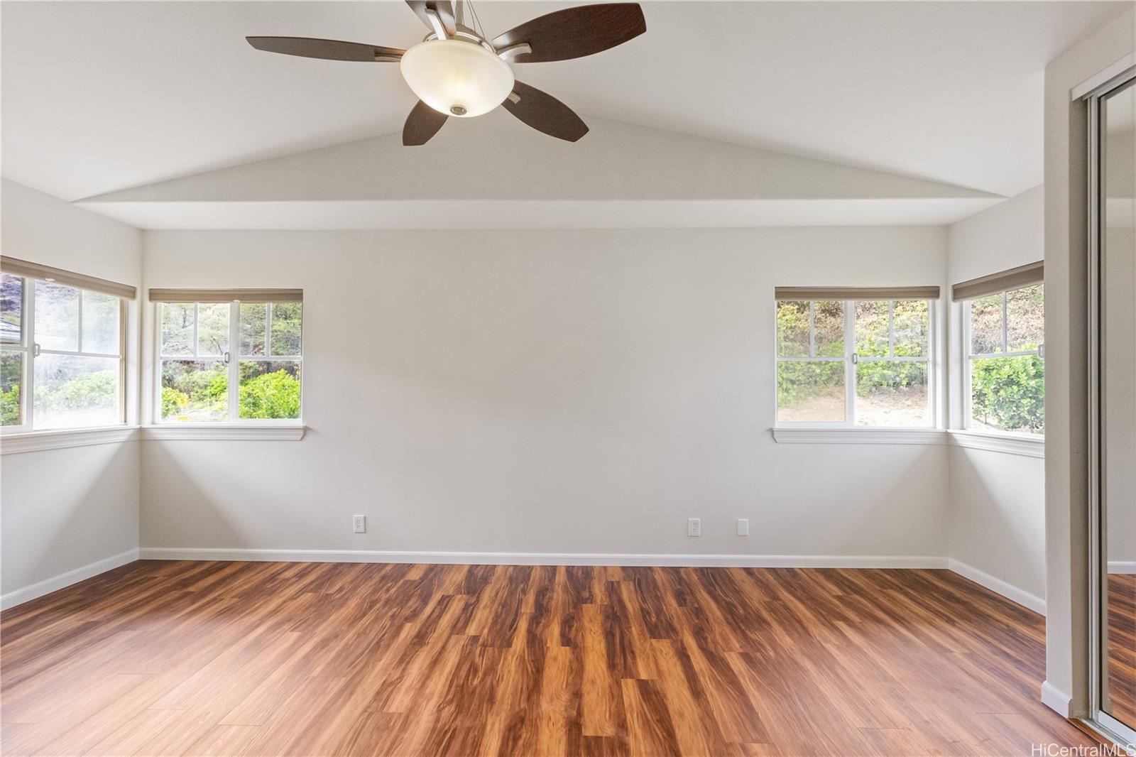 87-2229  Pakeke Street Maili, Leeward home - photo 18 of 25