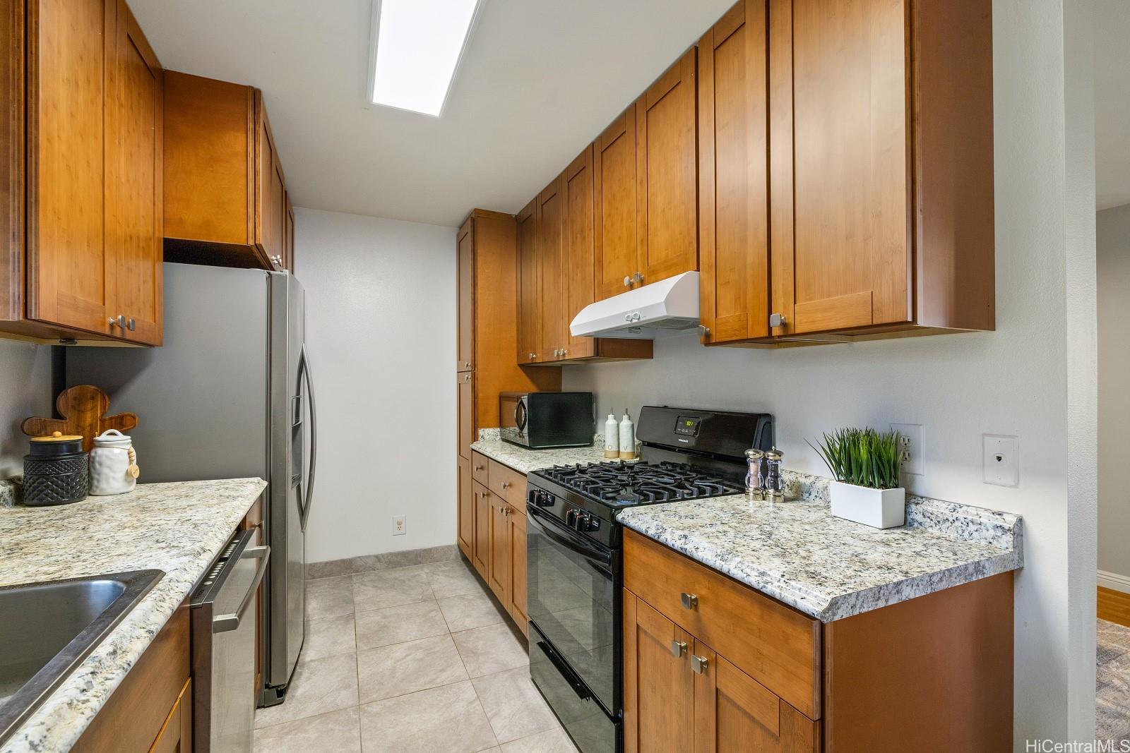 87-253  Laiku Street Maili, Leeward home - photo 8 of 25