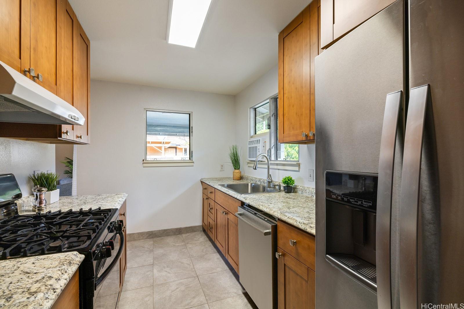 87-253  Laiku Street Maili, Leeward home - photo 9 of 25