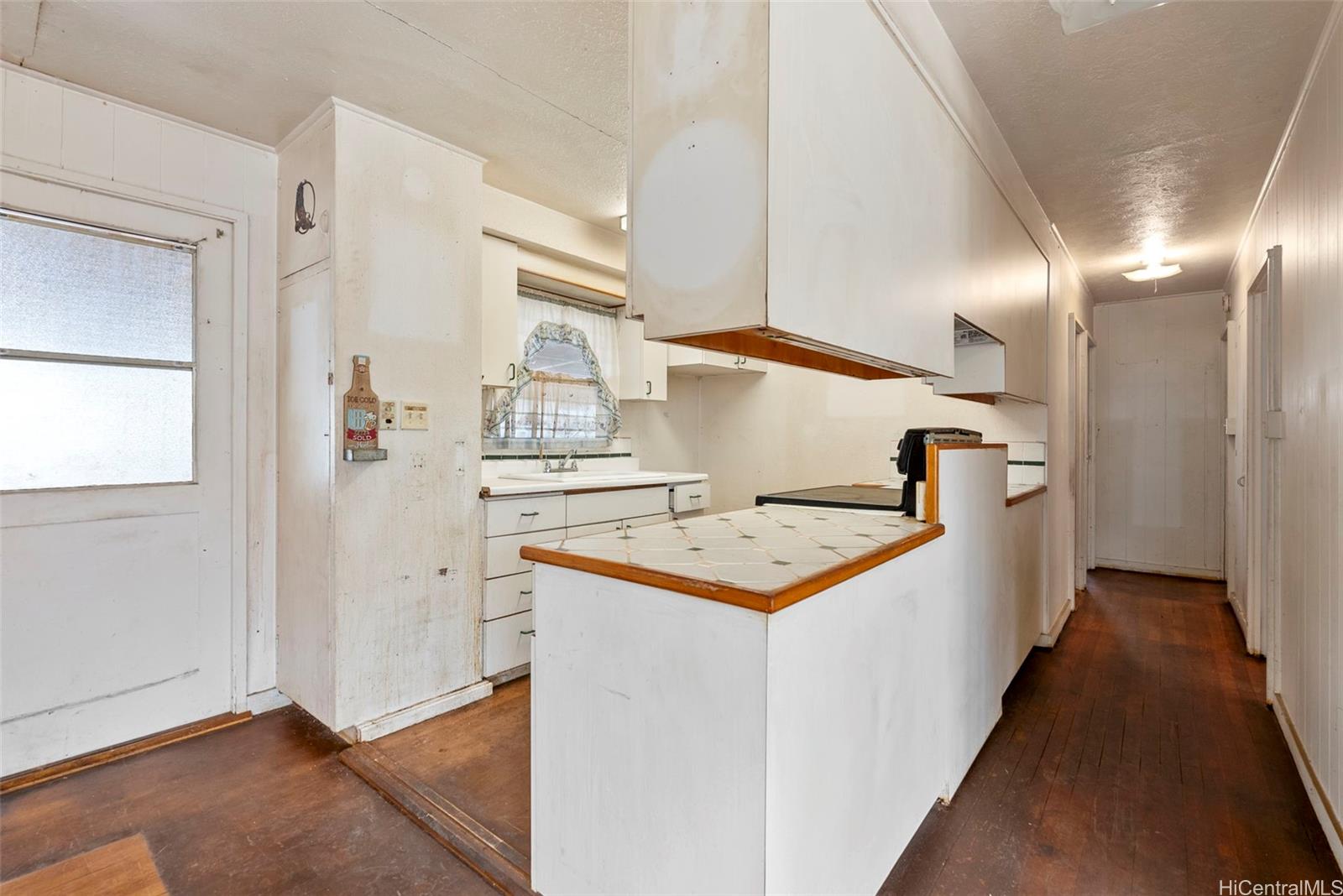 87-254  Mikana St Maili, Leeward home - photo 11 of 25