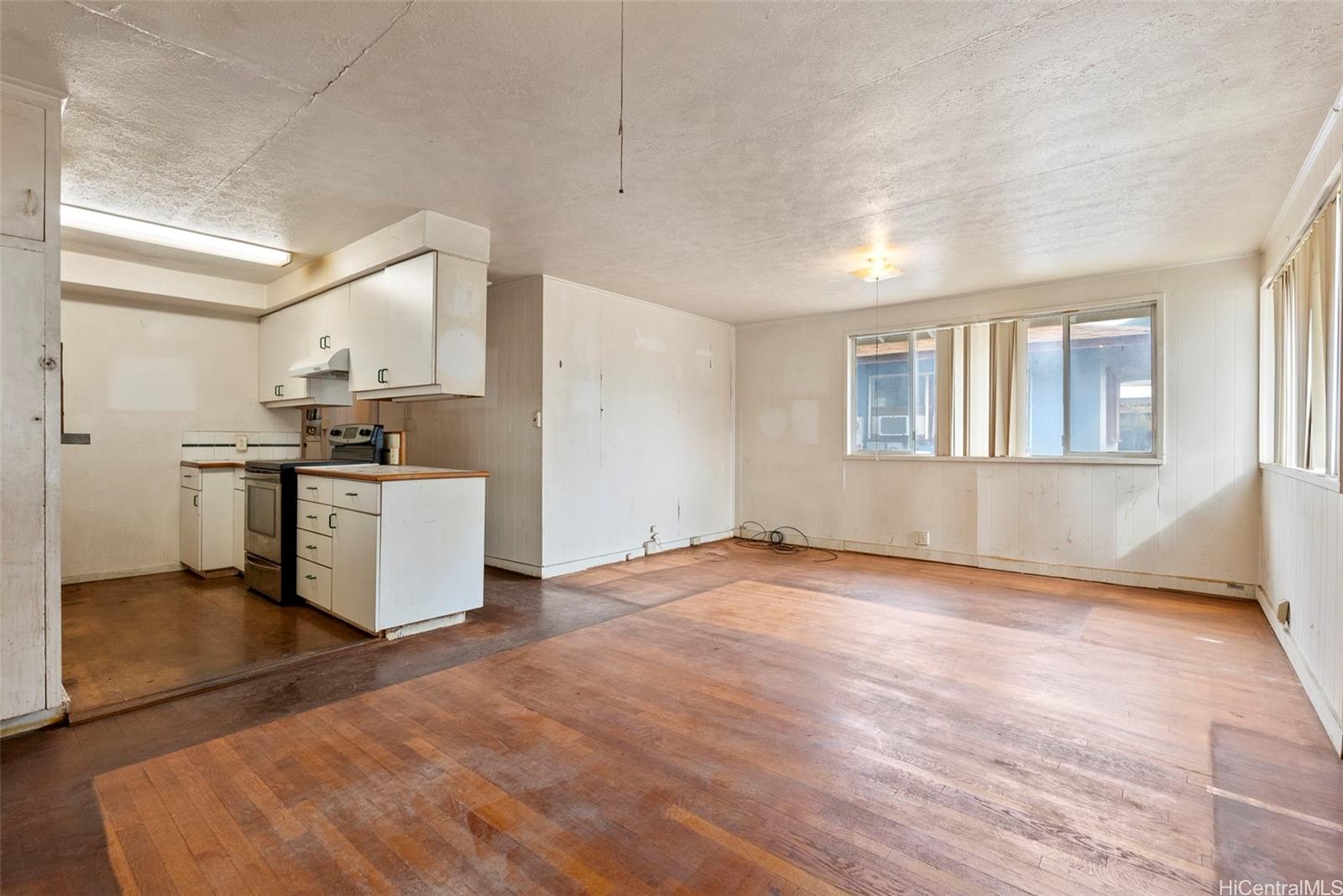 87-254  Mikana St Maili, Leeward home - photo 12 of 25