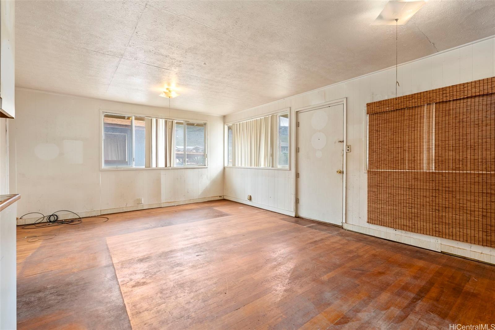 87-254  Mikana St Maili, Leeward home - photo 7 of 25