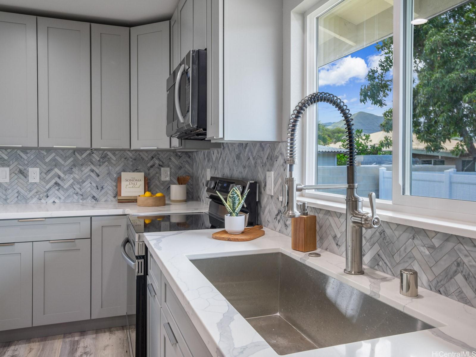 87-274  St Johns Road Maili, Leeward home - photo 7 of 25