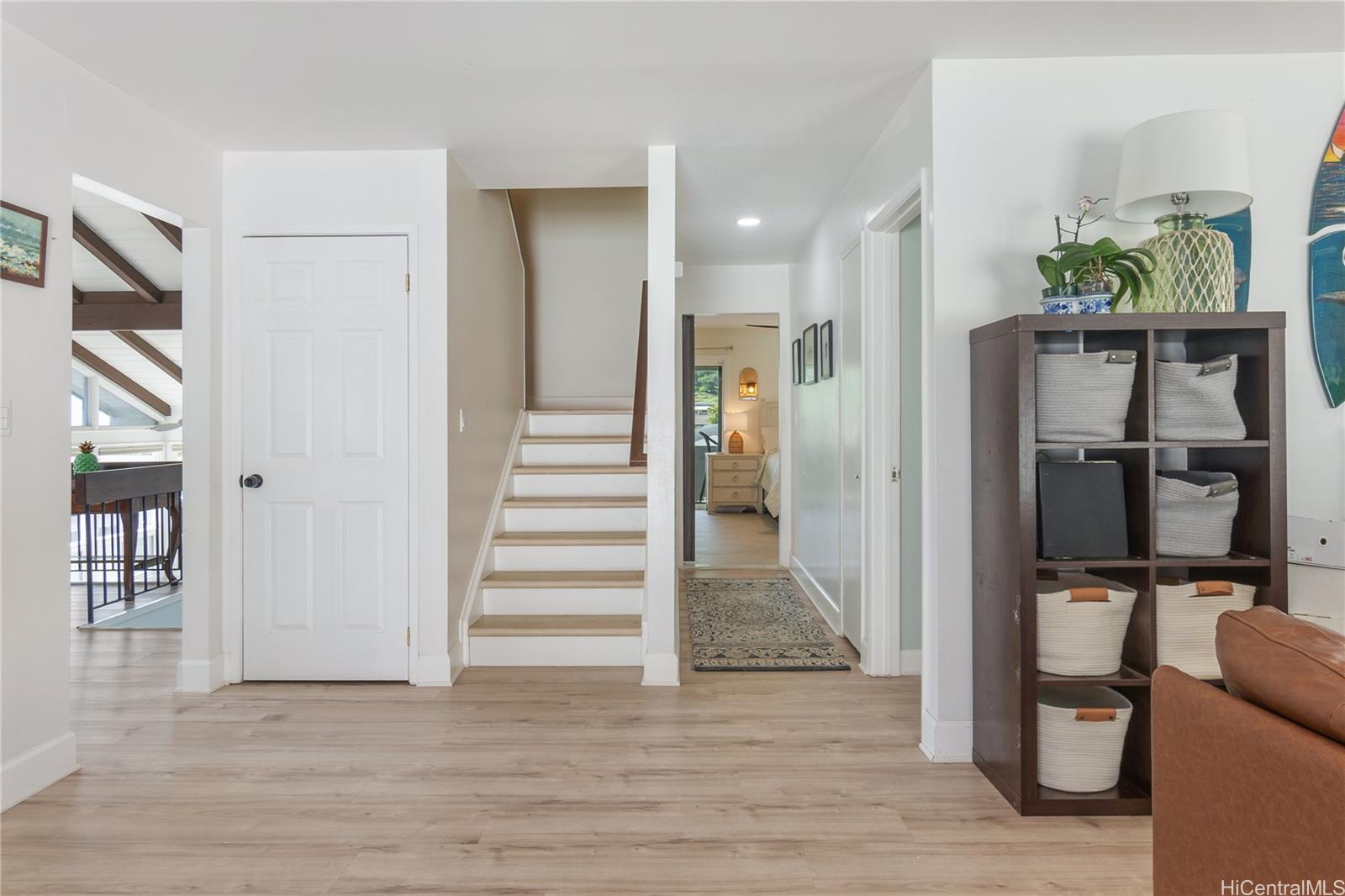 873  Hahaione Street Hahaione-upper, Hawaii Kai home - photo 18 of 25