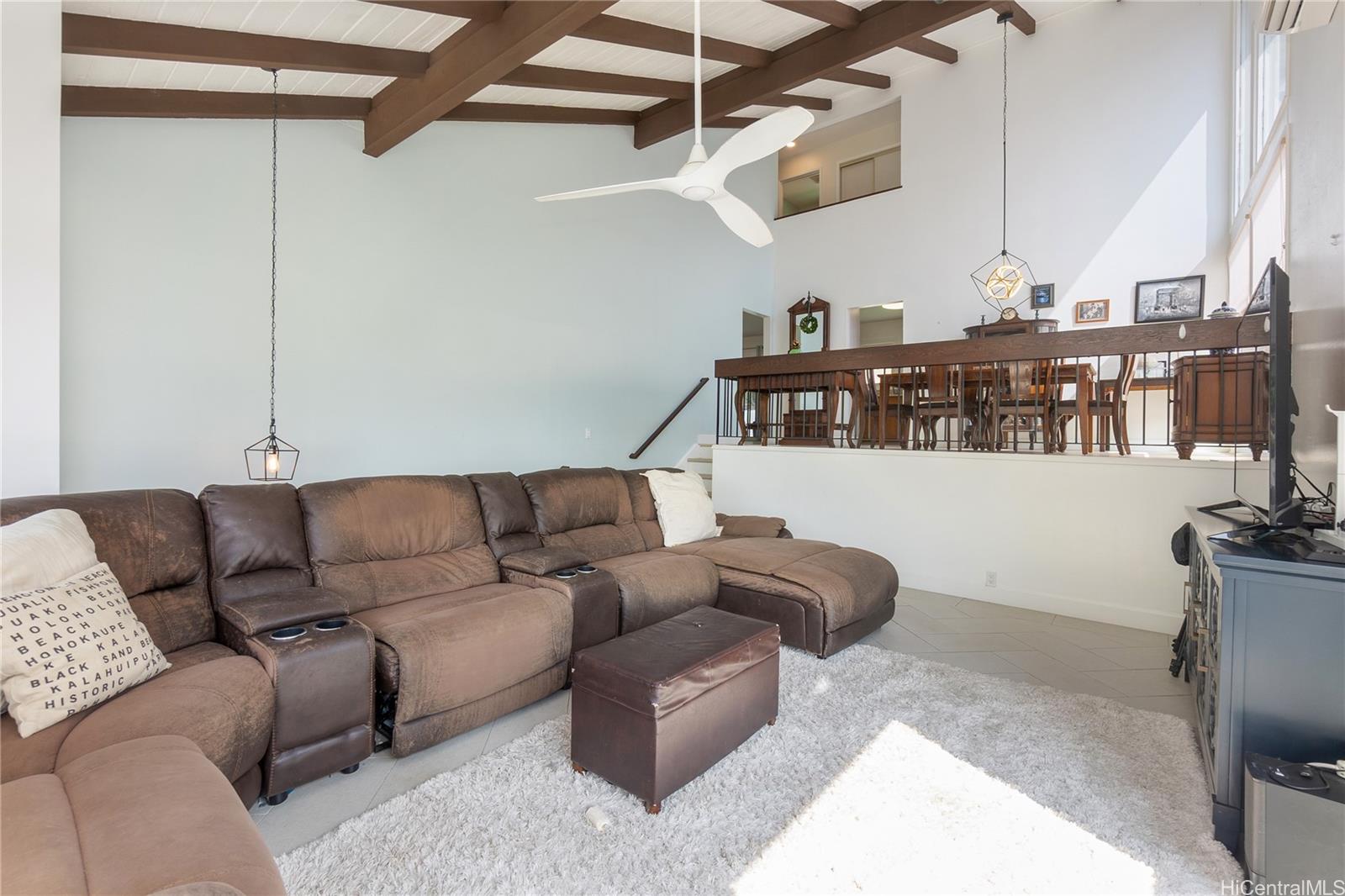 873  Hahaione Street Hahaione-upper, Hawaii Kai home - photo 4 of 25